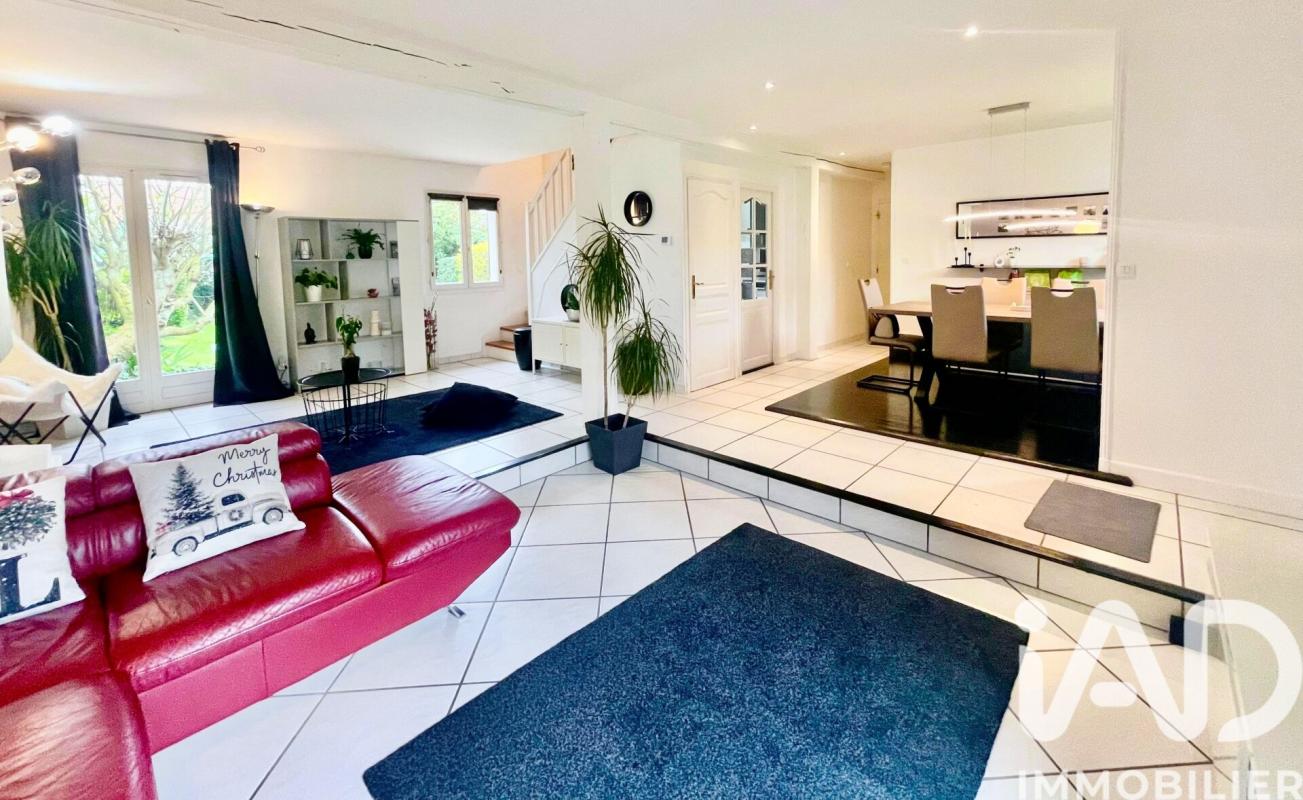 Maison traditionnelle 7 Pièce(s) Osny