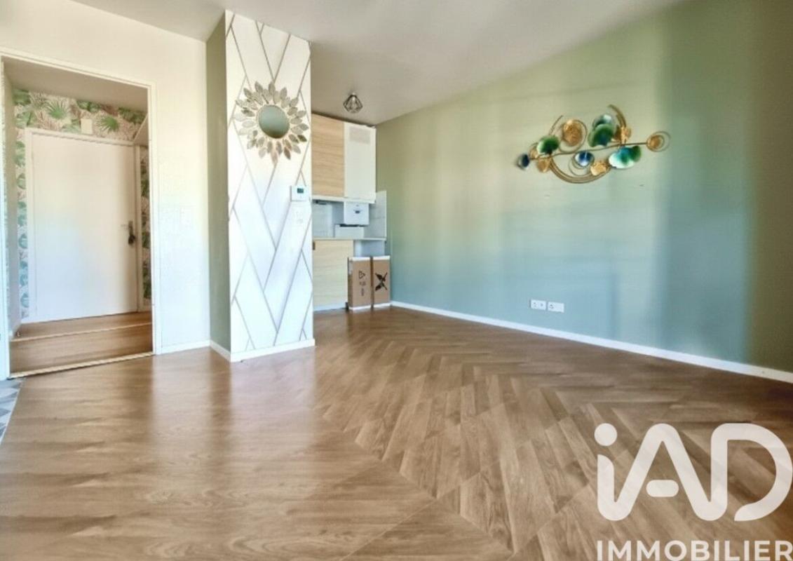 Appartement 2 Pièce(s) Égly