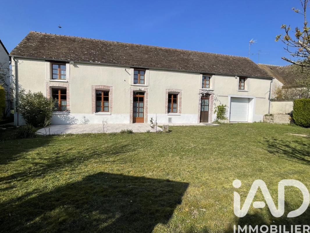 Maison longère 7 Pièce(s) Marolles-sur-Seine