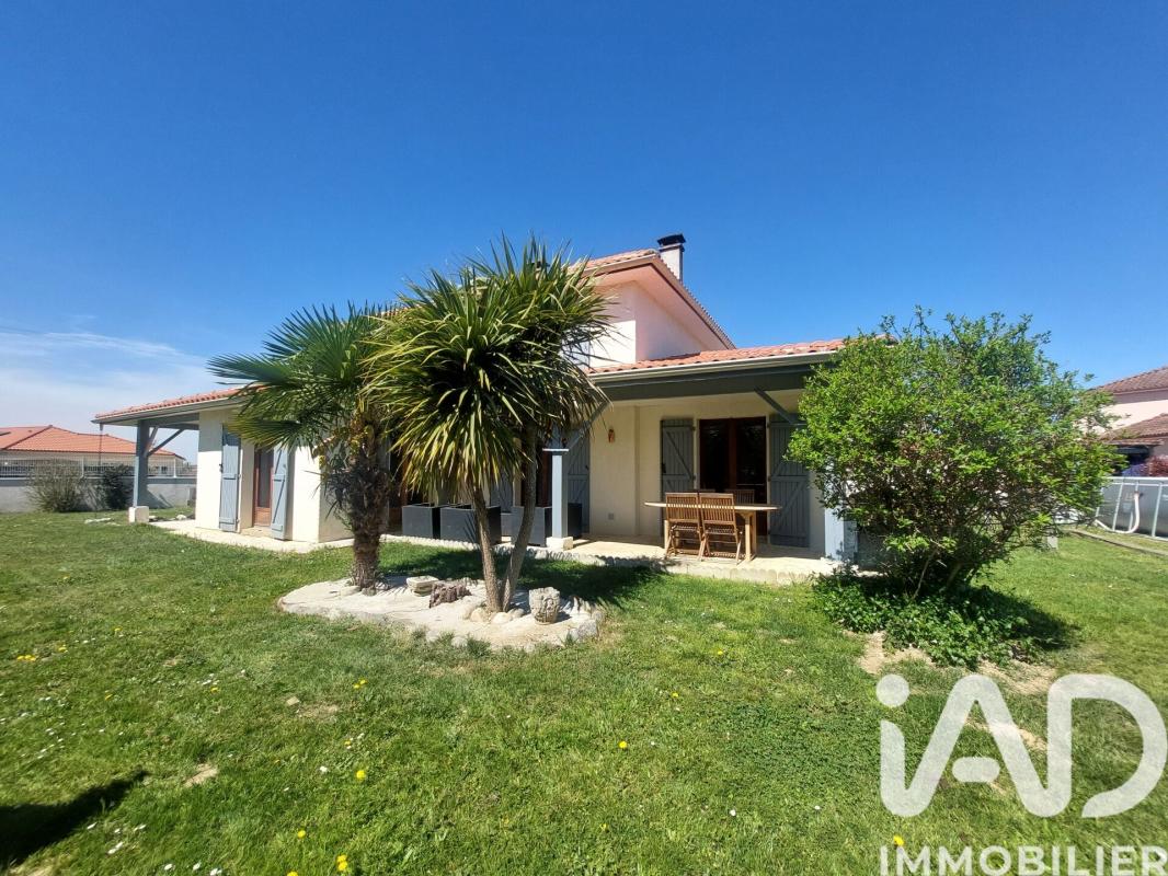 Villa 5 Pièce(s) Barbazan-Debat