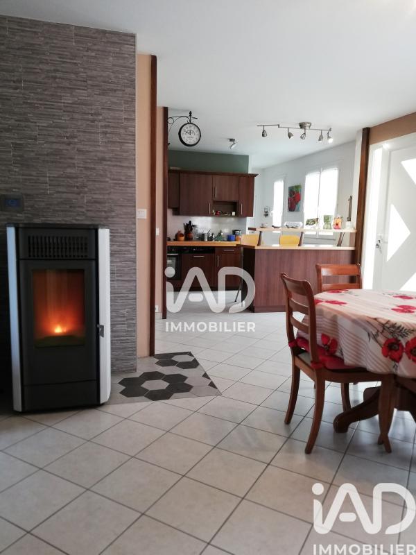 Maison 4 Pièce(s) Montflours