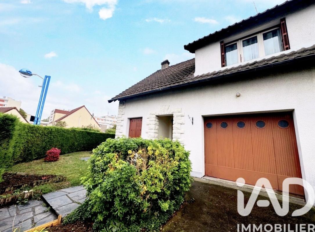 Maison 4 Pièce(s) Chilly-Mazarin