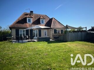 Maison 7 Pièce(s) Salignac-Eyvigues