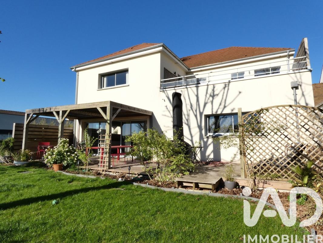 Maison 7 Pièce(s) Sonchamp