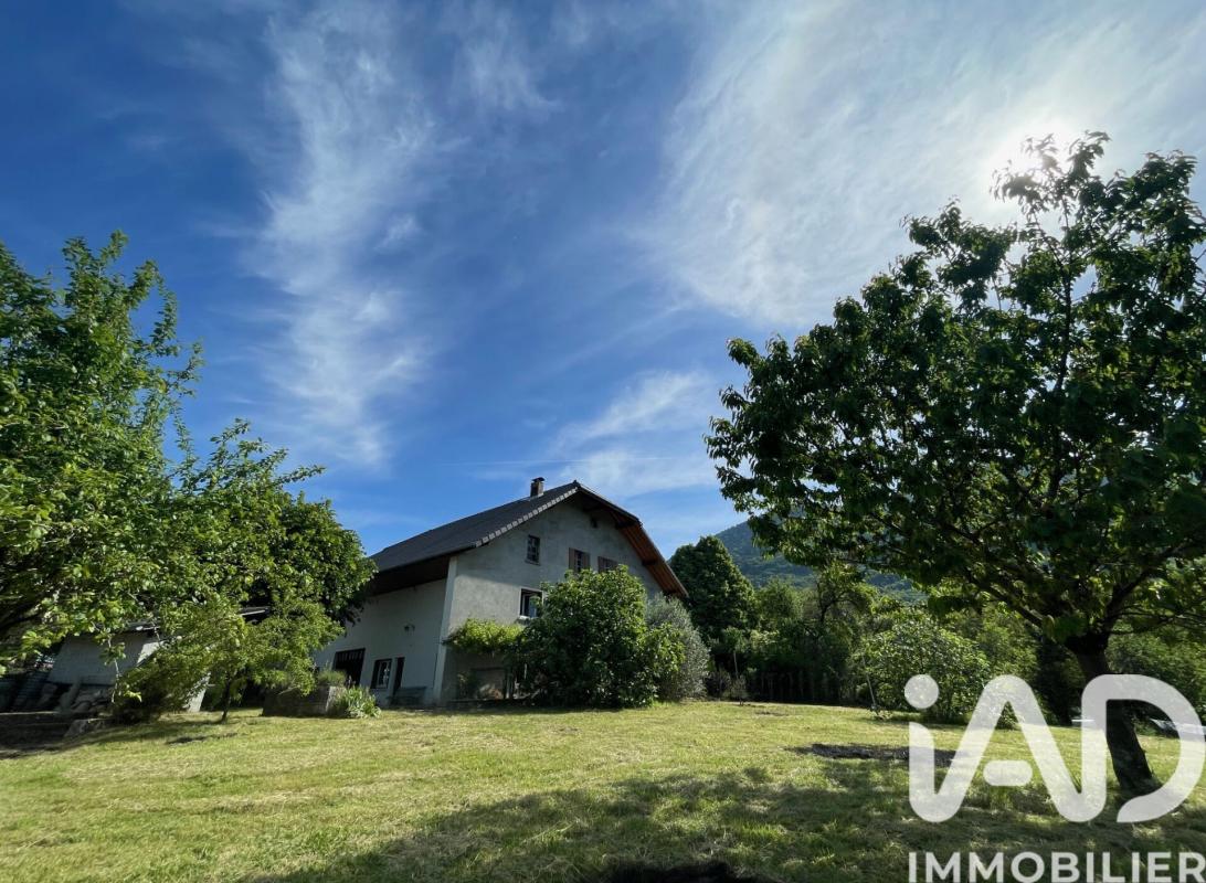 Maison 7 Pièce(s) Arvière-en-Valromey - Photo 4