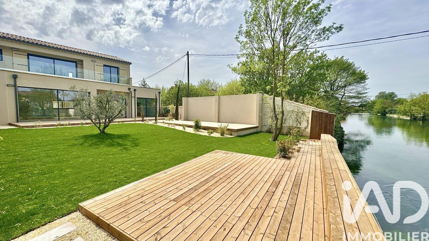 Maison d'architecte 5 Pièce(s) L'Isle-sur-la-Sorgue