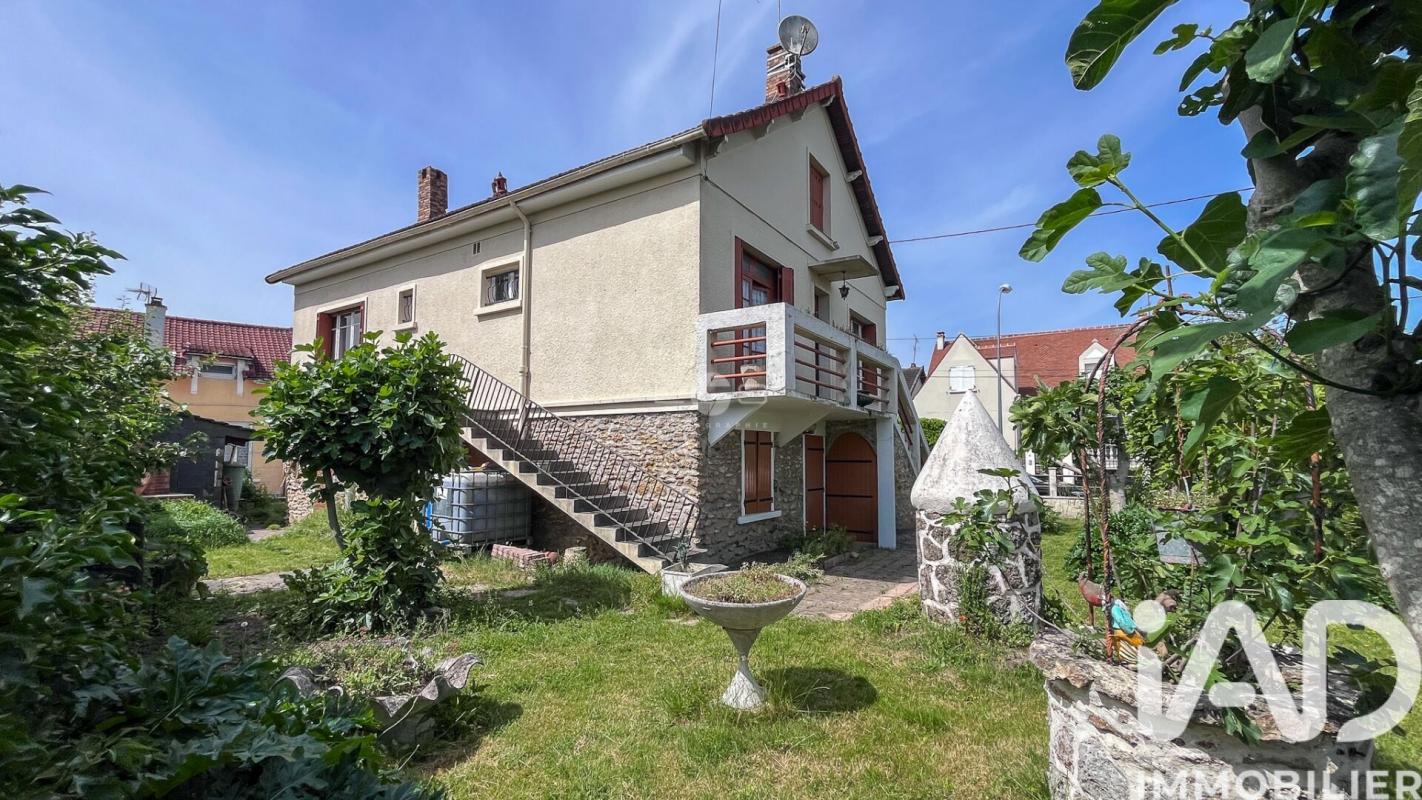 Maison 7 Pièce(s) Roissy-en-Brie