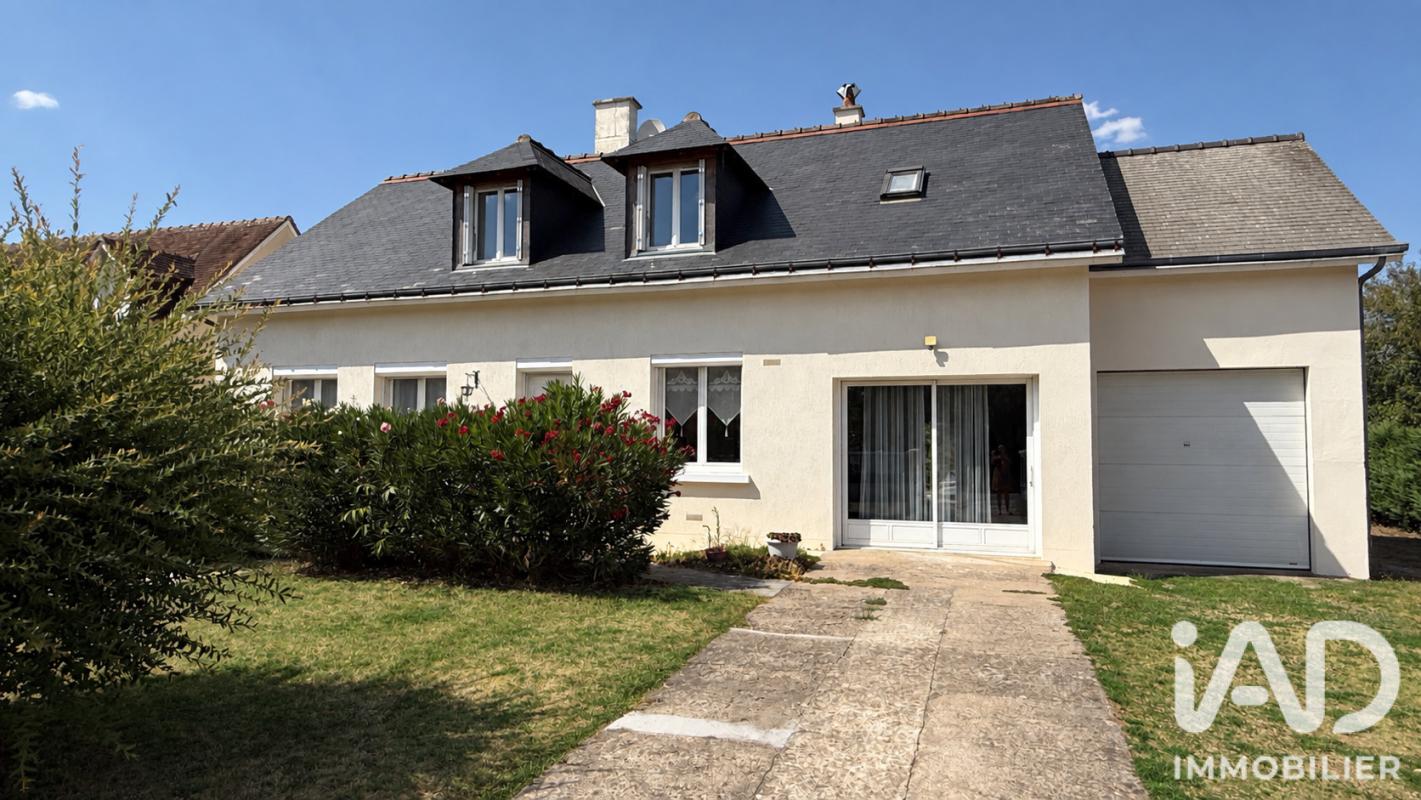 Maison 5 Pièce(s) Nazelles-Négron