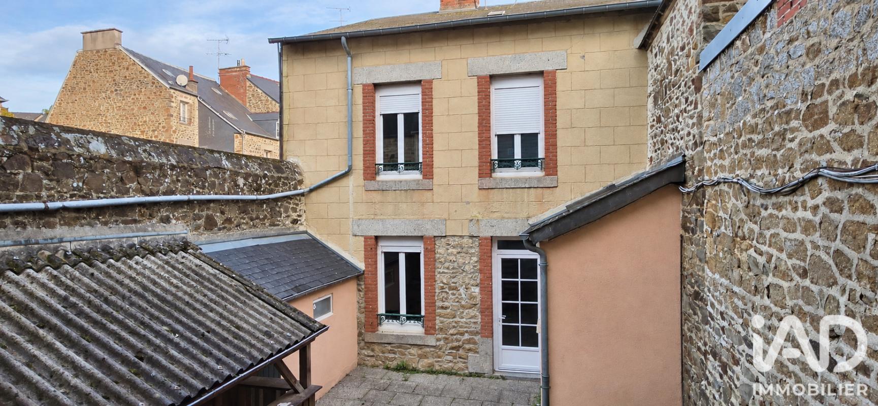Maison 3 Pièce(s) Fougères