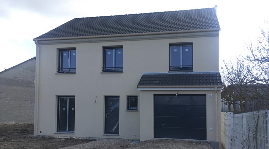 MAISON INDIVIDUELLE 125,83 m² à CHARTRETTES