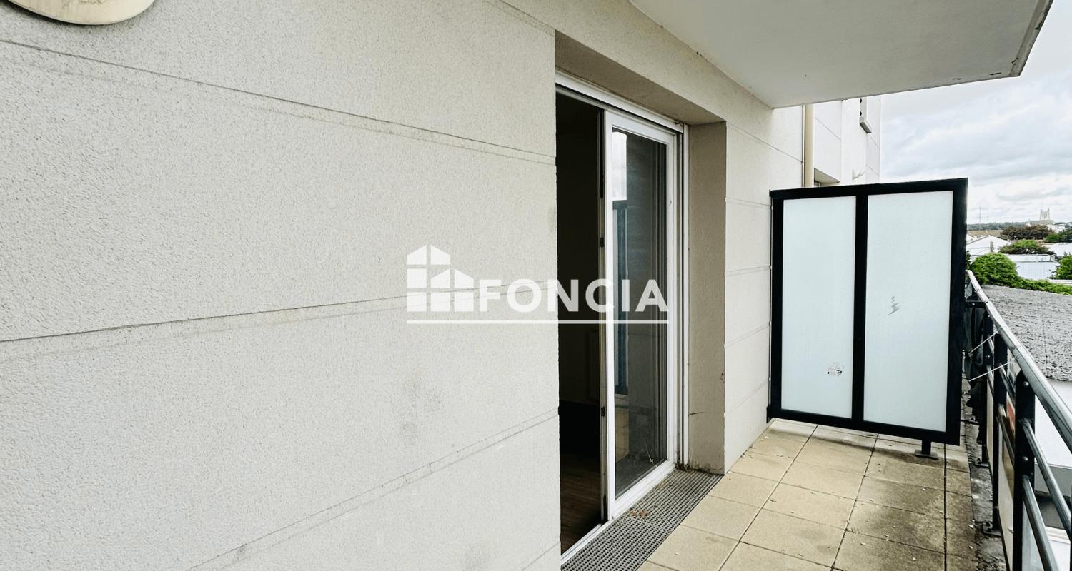 Meaux - Studio 28 m2 avec Balcon avec une place de stationnement en sous-sol
