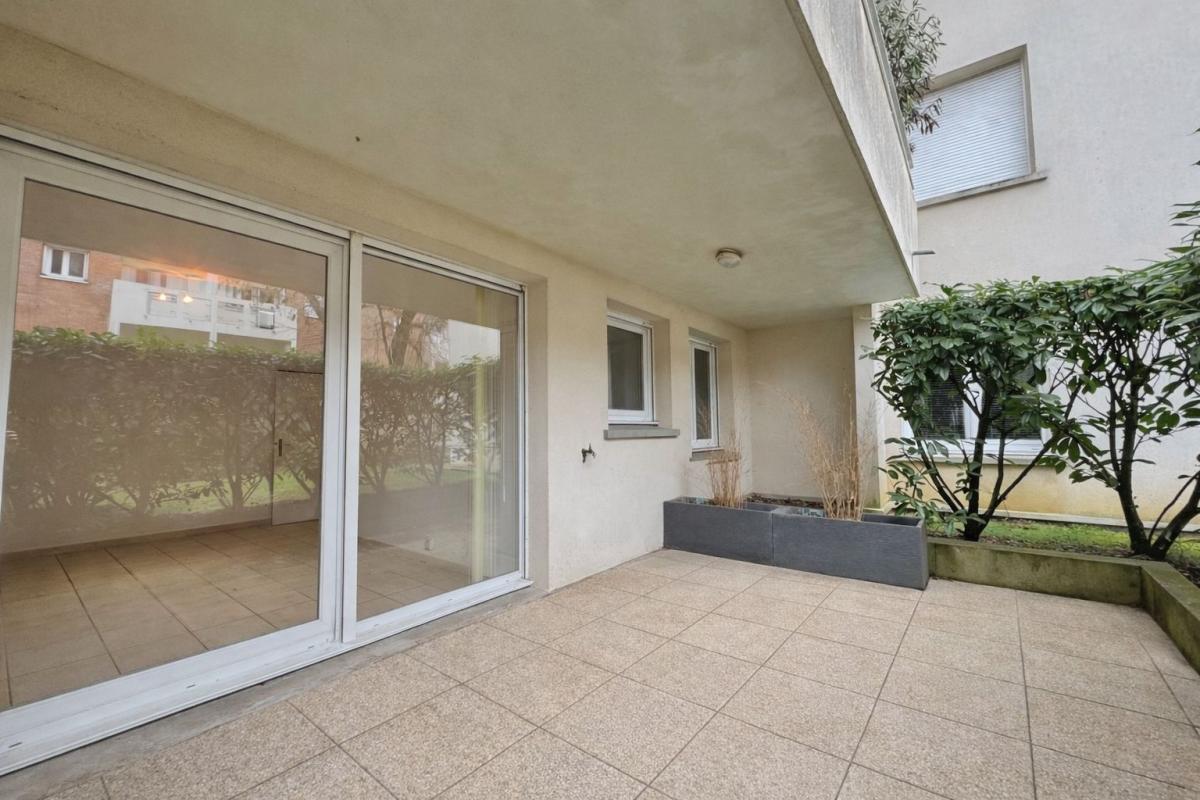 À vendre – Appartement 2 pièces avec terrasse et box Résidence Le Clos Thibaud – Centre-ville d’Ozoir-la-Ferrière