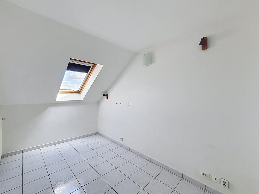 Appartement au dernier étage, À Vendre