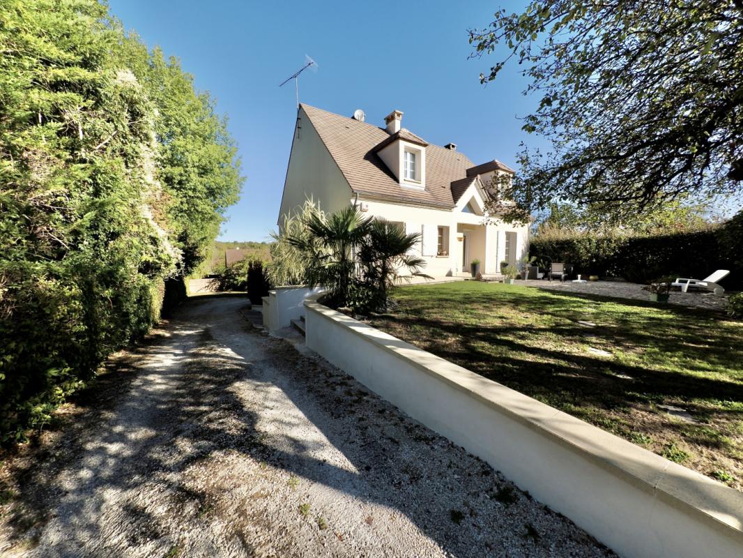 Maison 165m² — Fontaine-le-Port