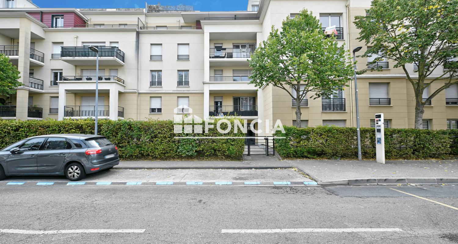 EXCLUSIVITE FONCIA SUR CARRIERES-SOUS-POISSY (78955) : APPARTEMENT 2 PIÈCES DE 44.13 M2 SANS TRAVAUX AVEC PARKING PRIVATIF