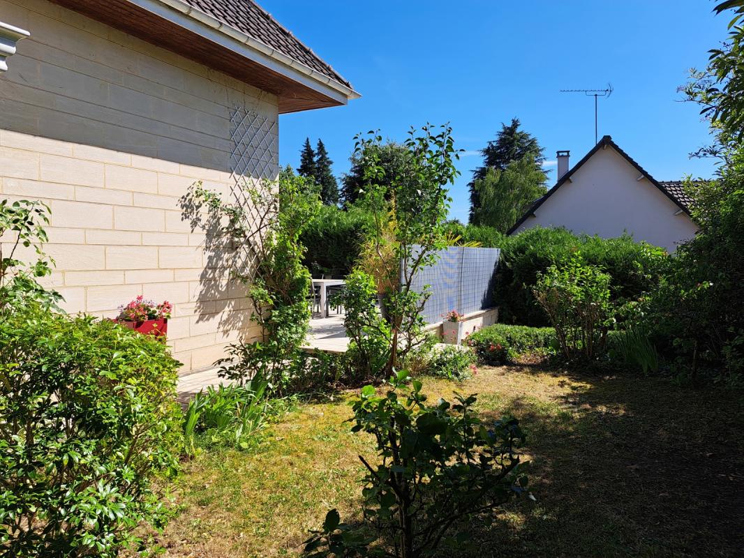 Jolie maison 7 pièces au calme coeur village