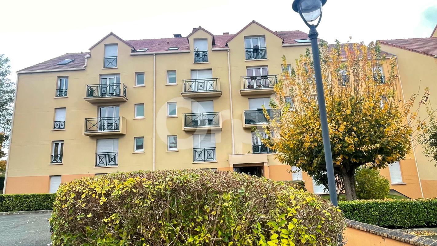 Appartement type F avec parking privatif 1 À Vendre à Verneuil/seine