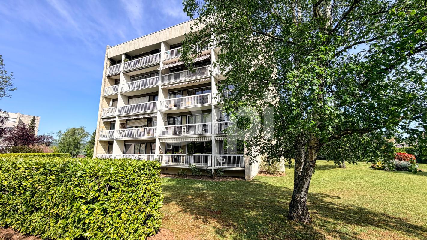 Appartement 3 pièces avec balcon et parking À Vendre Verneuil/seine