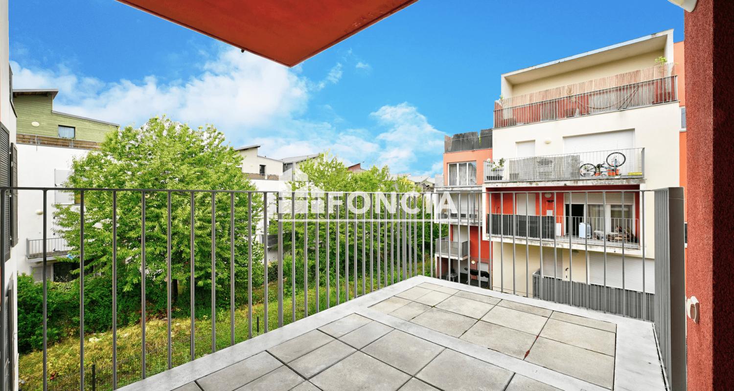 À VENDRE – T2 avec belle terrasse couverte et parking sécurisé