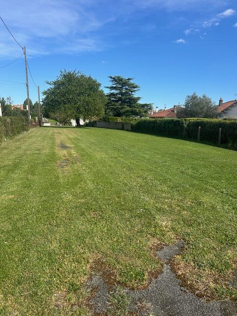 En exclusivité NIORT  A vendre terrain de 1200 m² environ