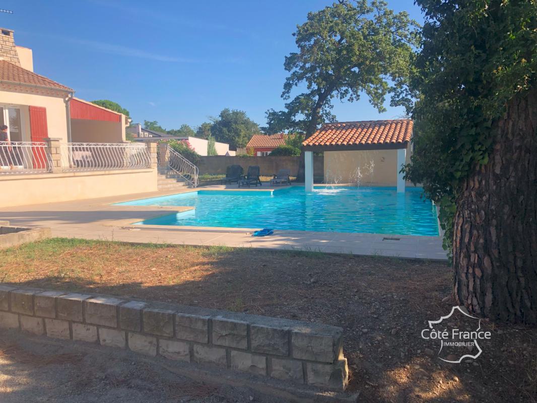 Maison à vendre, 5 pièces, 120 m², Caumont Sur Durance