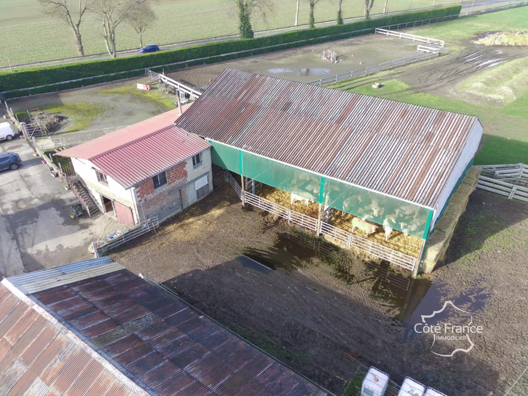 02100   A Vendre - CORPS DE FERME idéal pour les passionnés