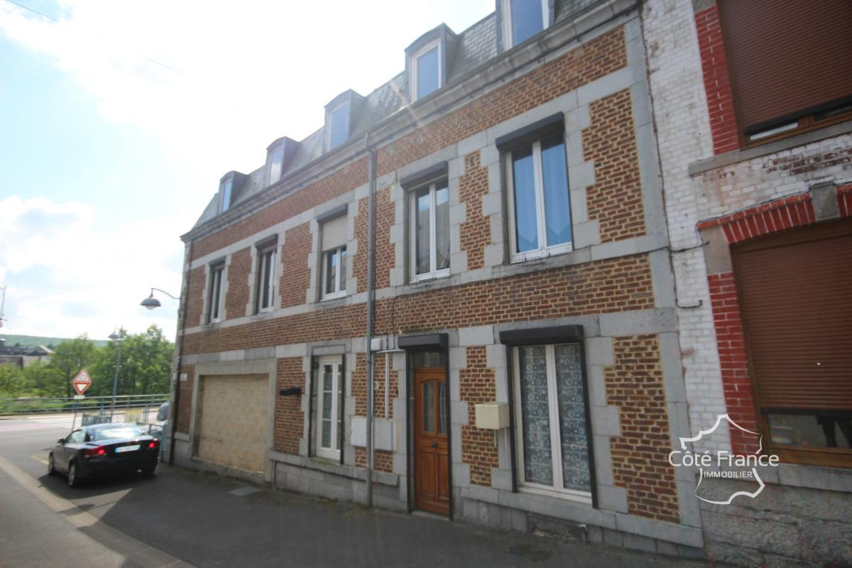 VIREUX grande maison familiale 5 chambres, avec garage et te