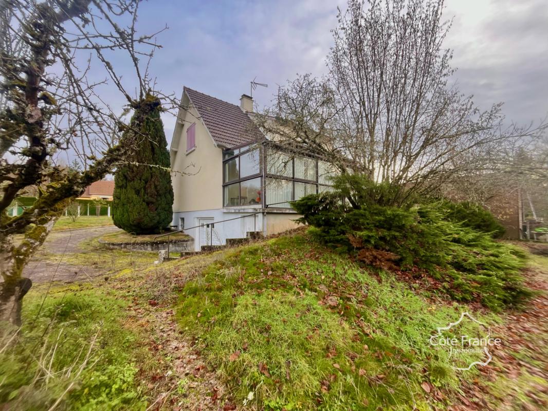 Très belle Maison familiale de 135 m2 avec vaste terrain arb