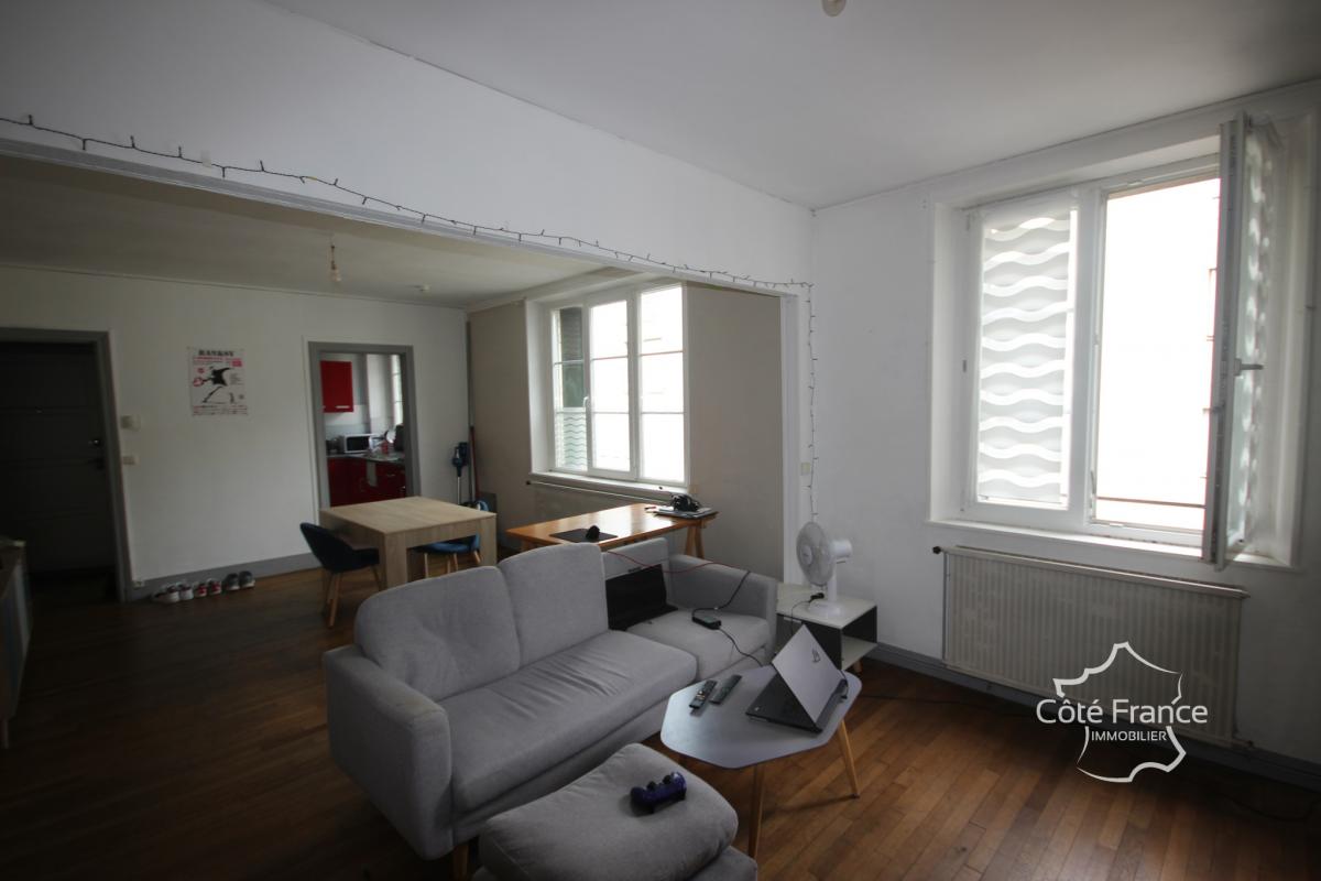 GIVET Appartement T3 avec cave et garage, idéal pour investi