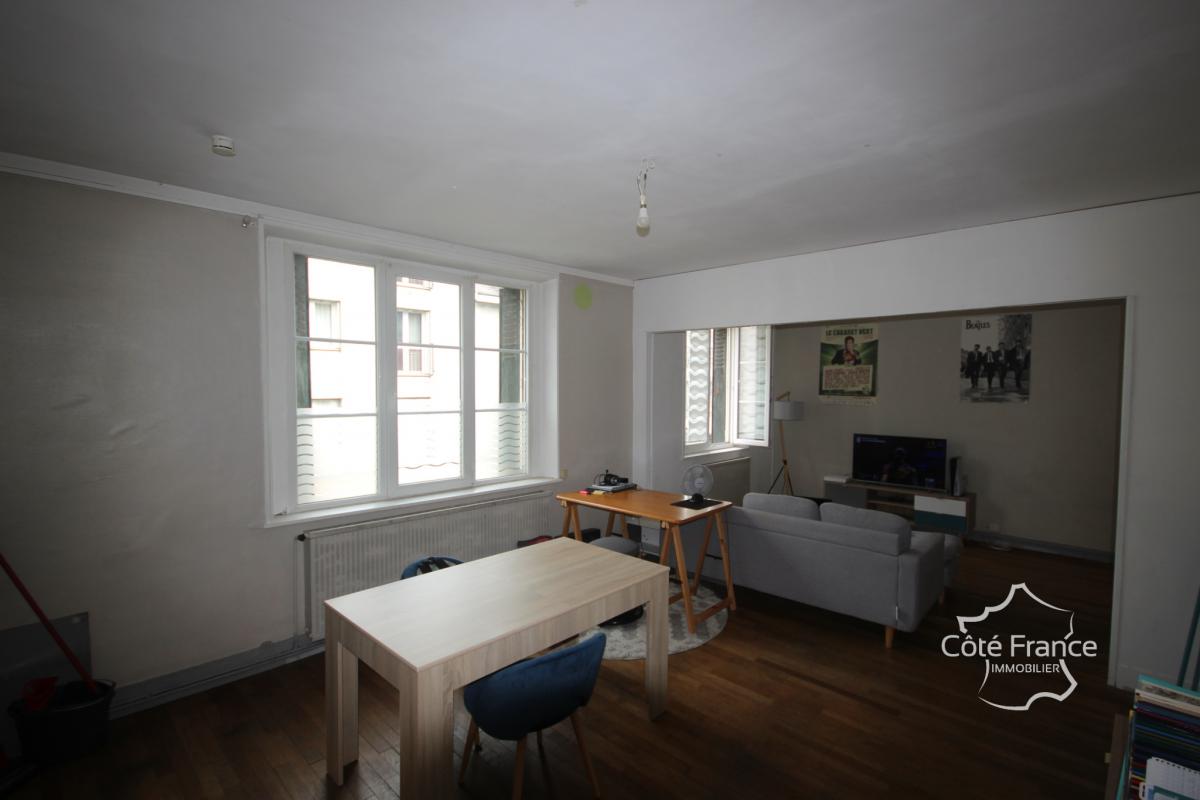 GIVET Appartement T3 avec cave et garage, idéal pour investi - Photo 2