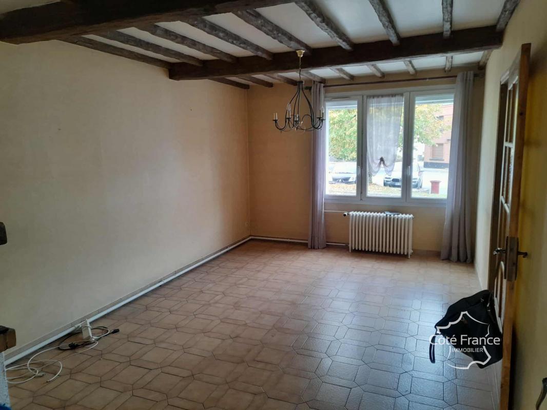Maison idéalement située, beaux volumes - Photo 5