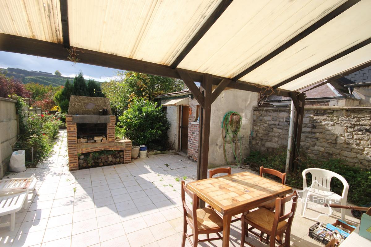 GIVET maison de caractère située proche du centre ville et d