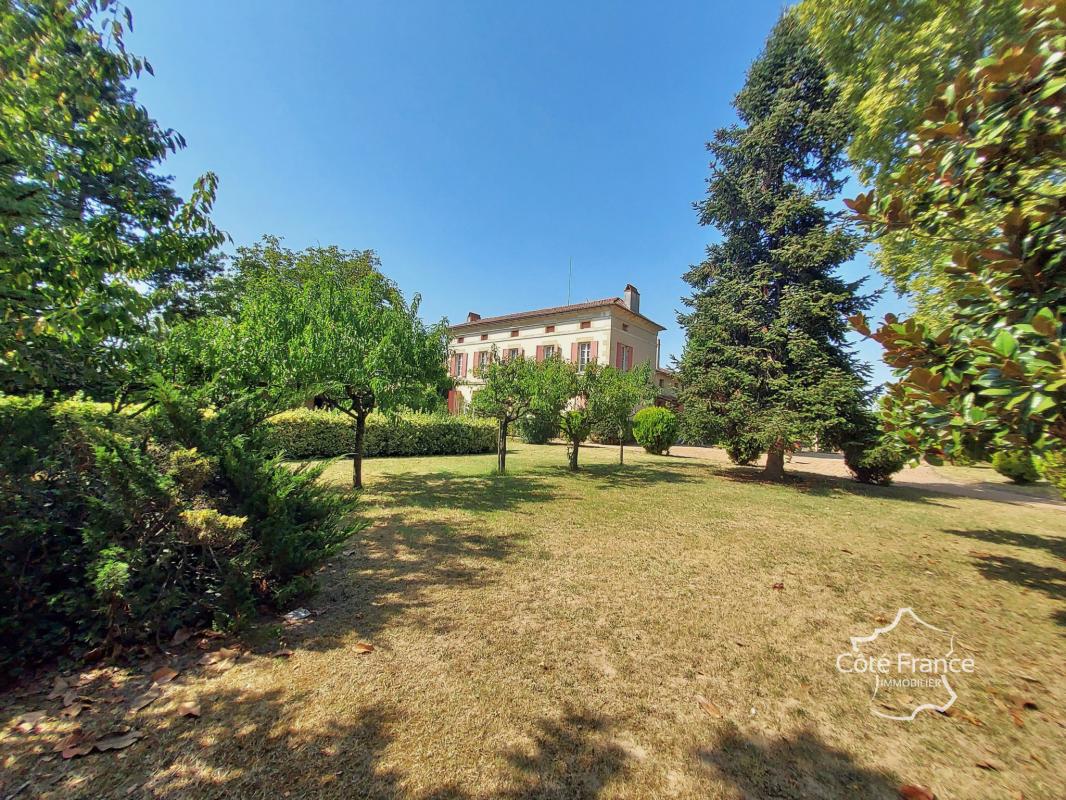 Maison à vendre, 6 pièces, 217 m², Lamothe Landerron