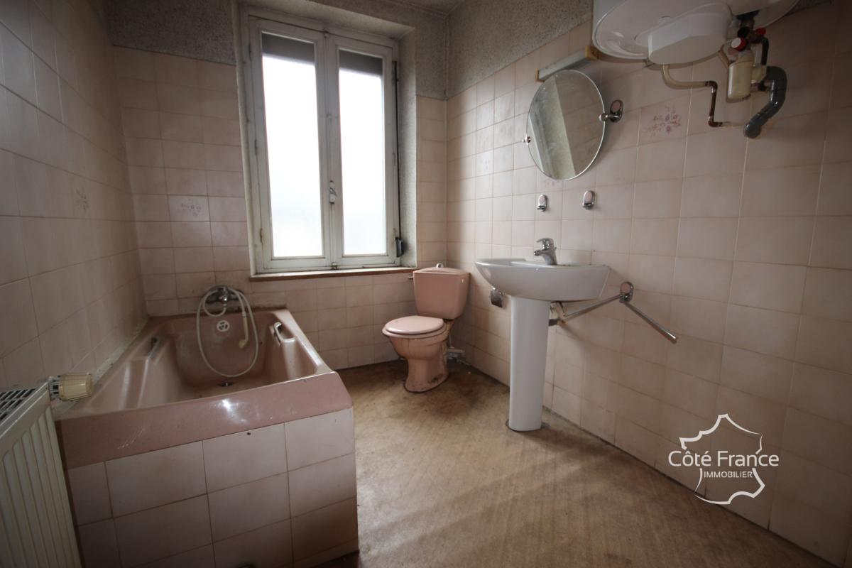 VIREUX Maison 4 chambres avec terrain, à rénover - Photo 4