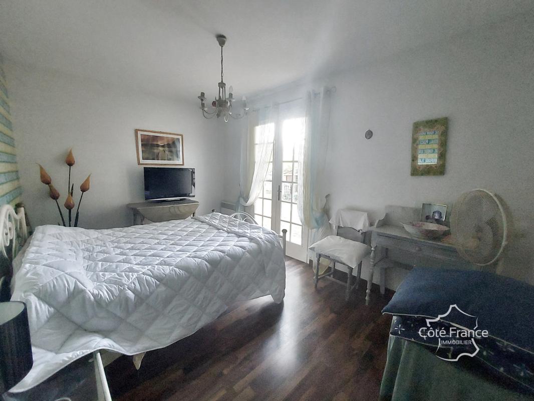 Maison 6 chambres avec jardin et piscine - Photo 3