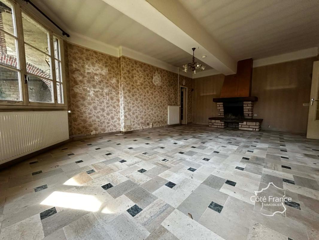Une maison de caractère au coeur d'un environnement recherché - Photo 4