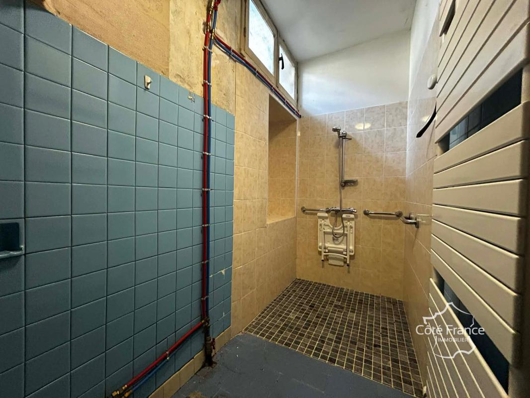 Une maison de caractère au coeur d'un environnement recherché - Photo 5