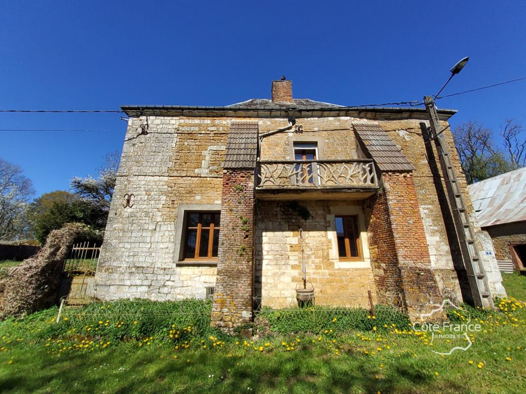 Antheny 08.corps de ferme du XVIIe siècle, quatre chambres - Photo 5