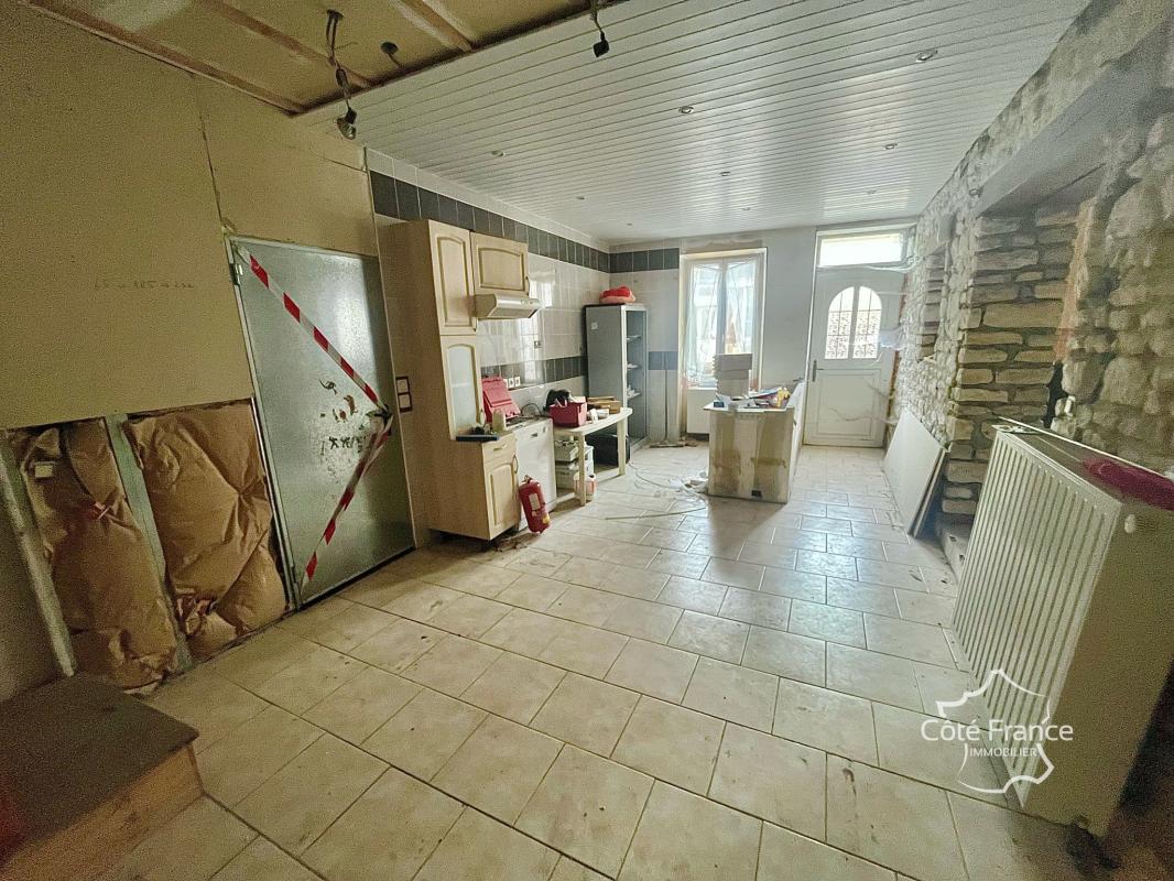 Maison de 3 chambres avec un atelier de 100m2 sur 2 niveaux - Photo 5