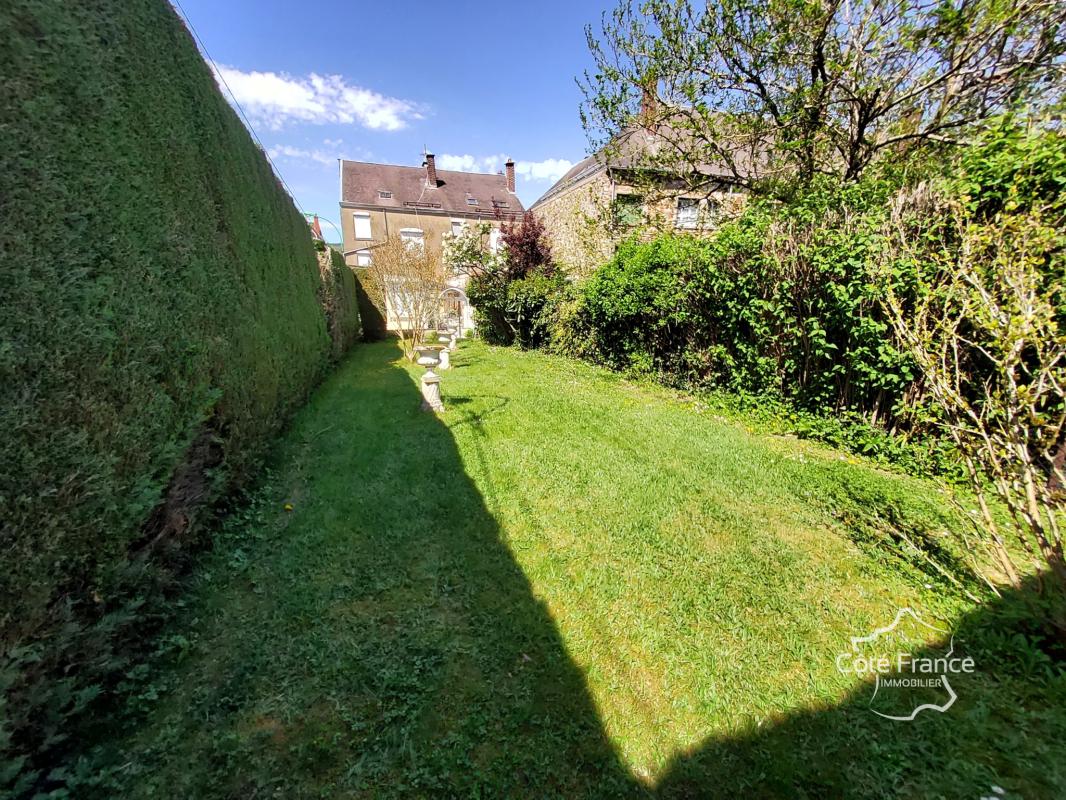 Fumay 08. Maison de caractère de 161,33 m2, quatre chambres - Photo 3