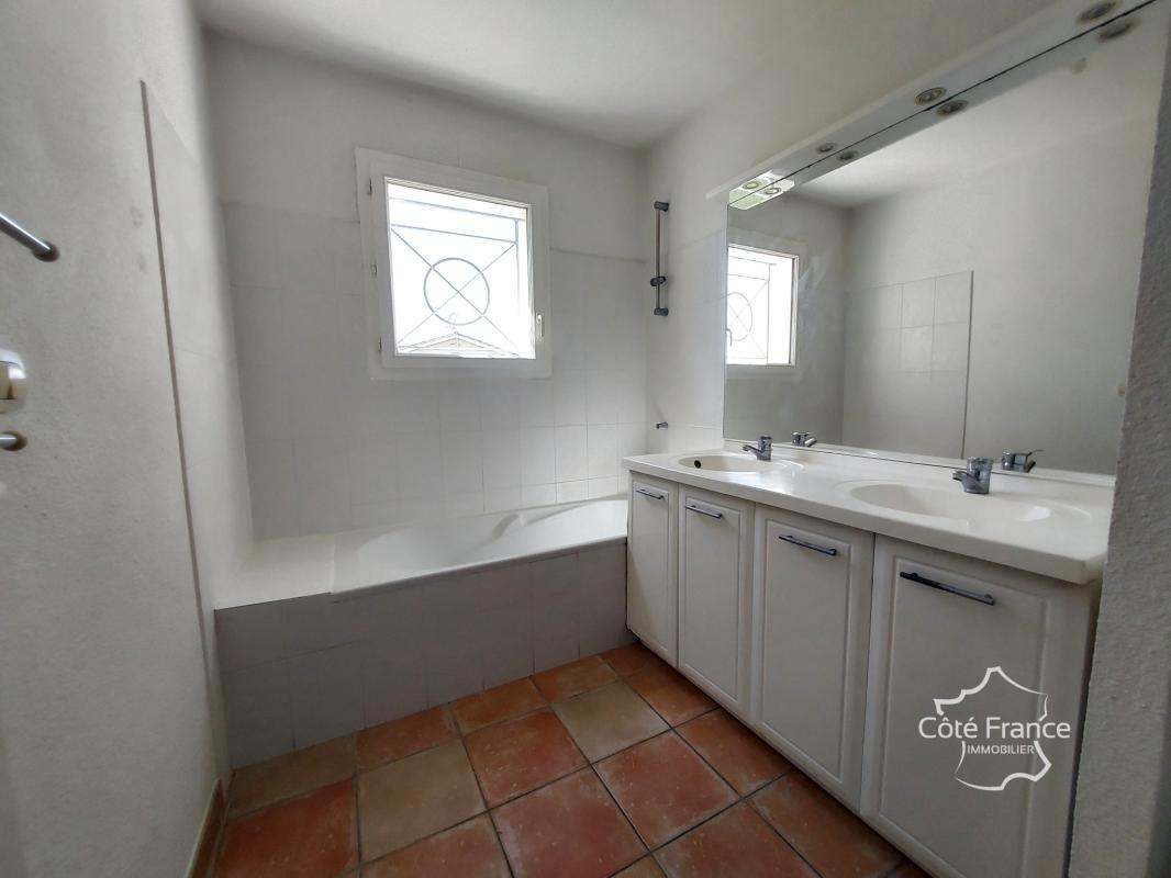 Maison de plain pied 4 chambres - Photo 5