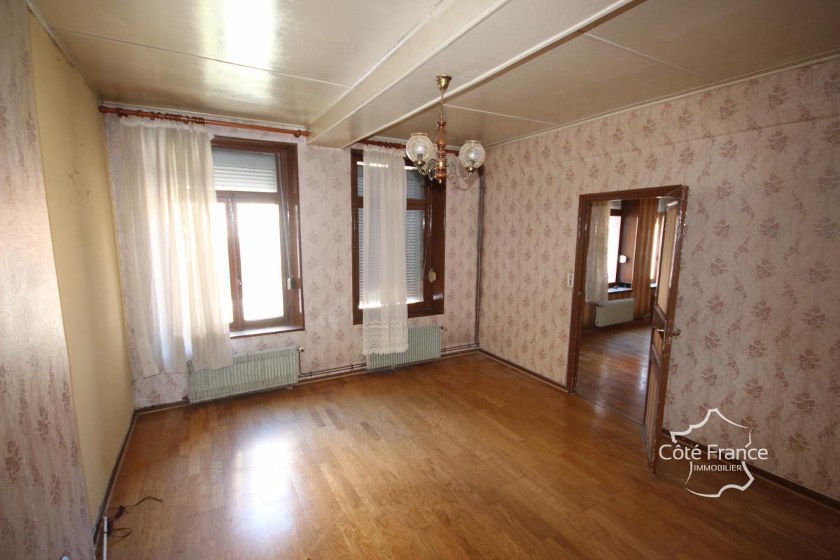 GIVET Appartement à rénover 3 chambres dans une petite copro - Photo 2