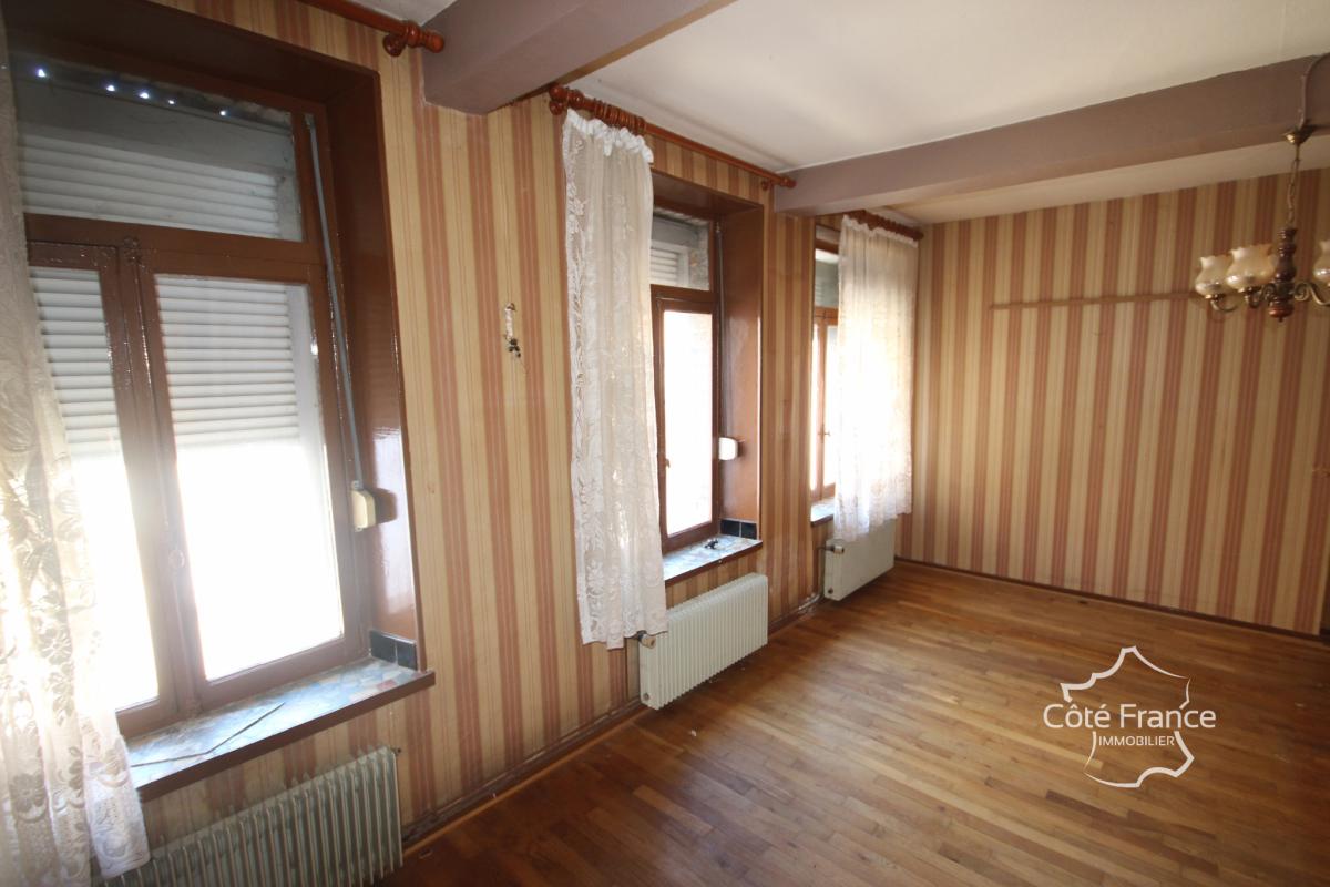 GIVET Appartement à rénover 3 chambres dans une petite copro - Photo 3
