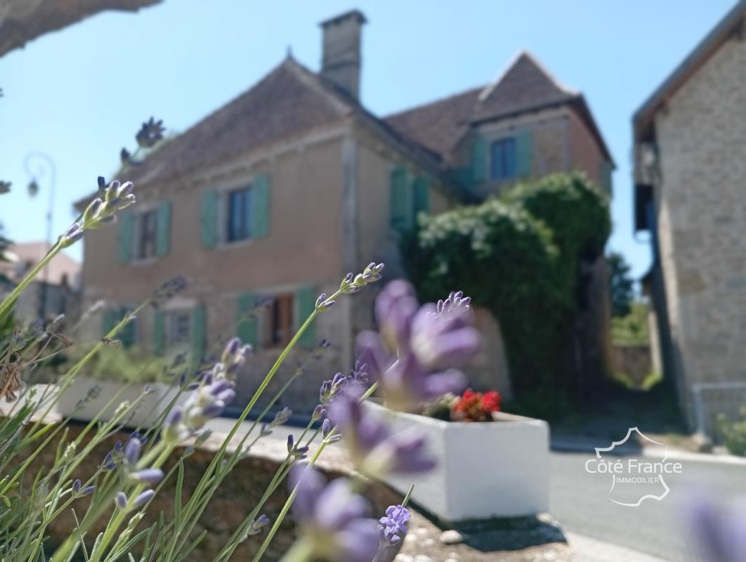 Charmante maison de village rénovée (DPE B), avec terrasses - Photo 2