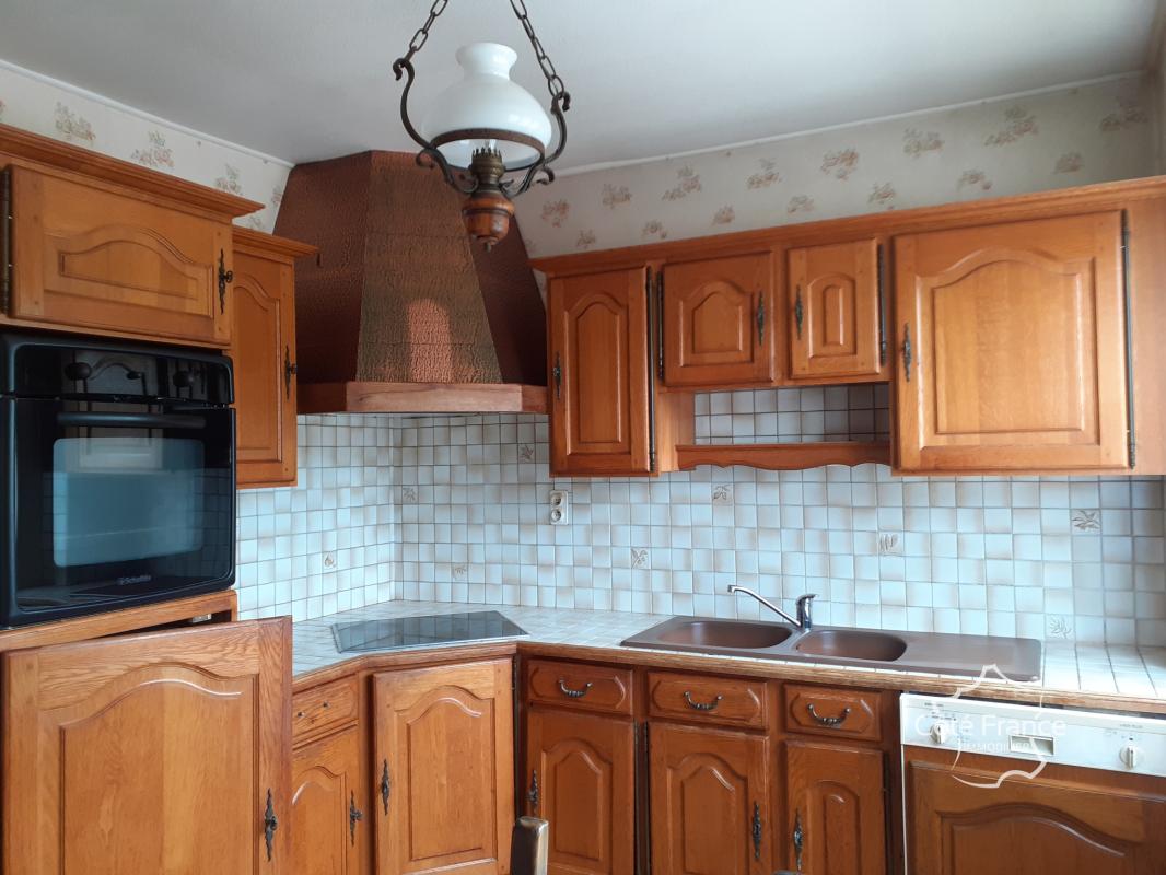 Maison 4 pièces avec dépendances dans village calme - Photo 5