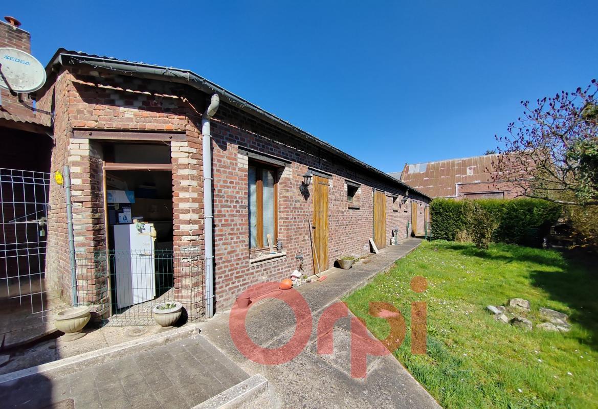Petit corps de ferme à vendre avec possibilité 3 chambres supplémentaires