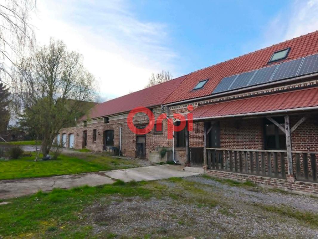 Ensemble immobilier à quelques minutes de PERONNE