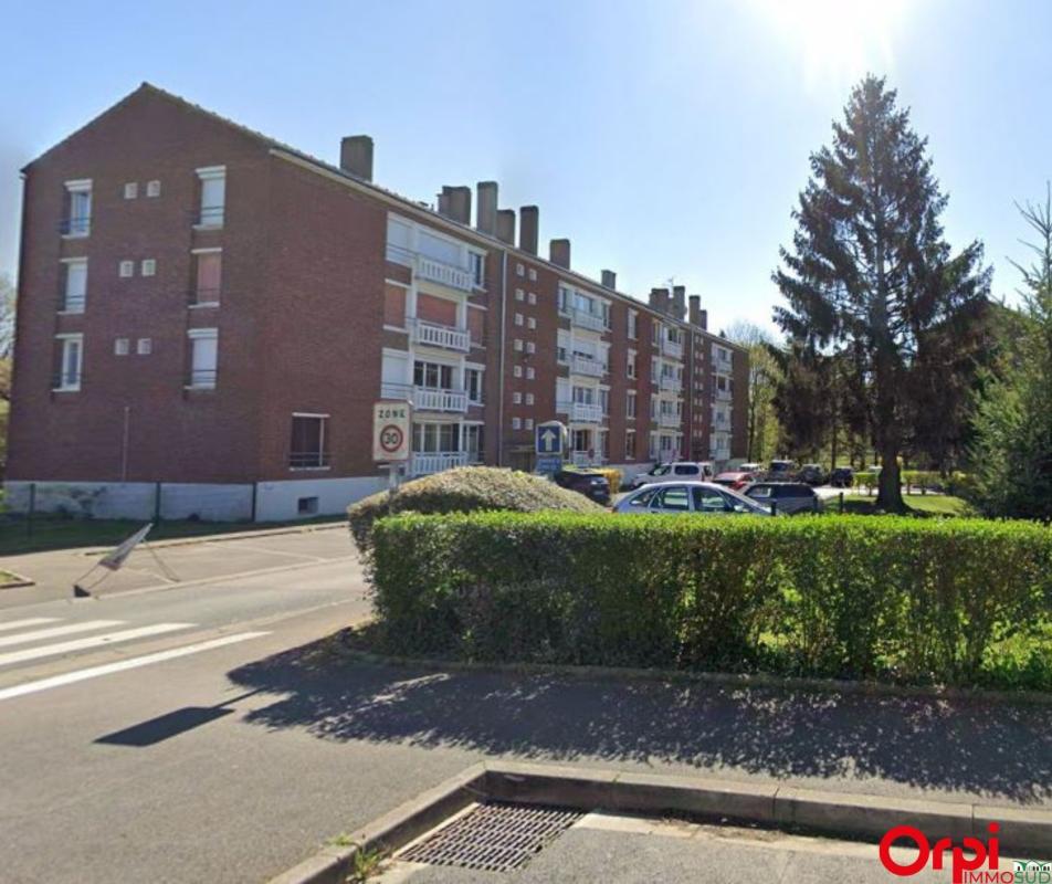 Garage/box fermé situé dans la Résidence Fleurie à AMIENS