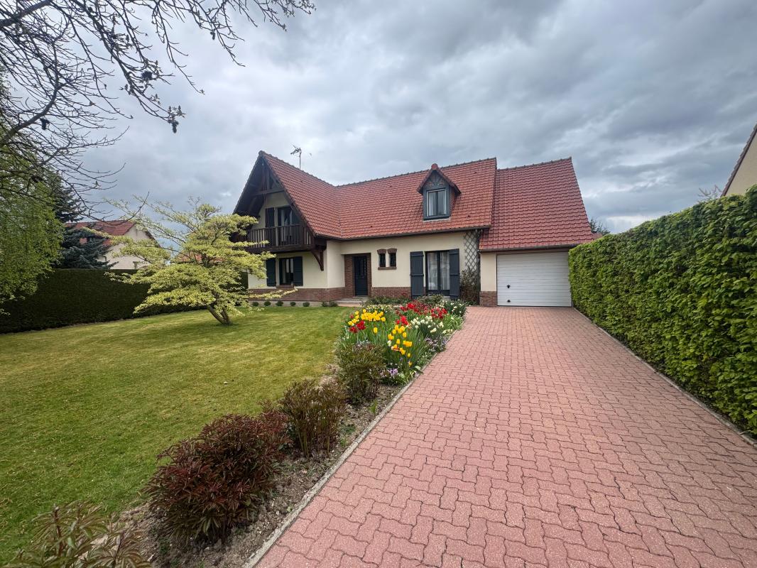 Maison individuelle de 136m² à BACOUEL-SUR-SELLE (80480)