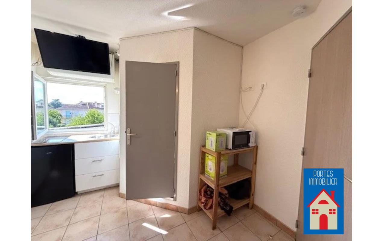 Studio - 12m ²